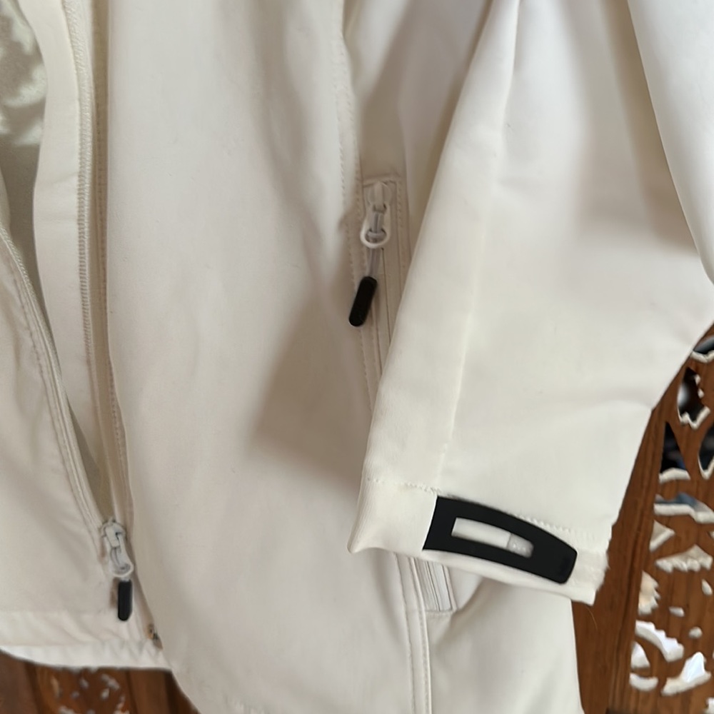 Helly Hansen jacket - Picture 4 of 6